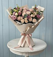 Букет цветов из:  Розы и Лизиантусы #REPLACE_PRED# Северской