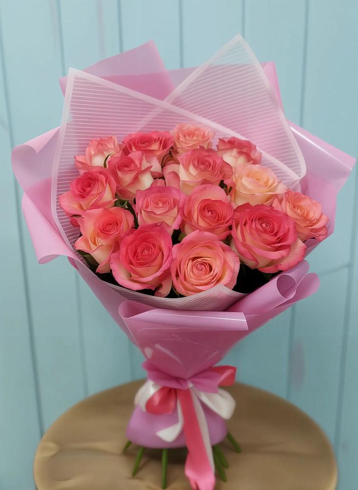 Букет 15 Розовых роз Равель в Северской