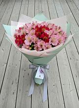 Букет цветов из:  Альстромерии в Северской