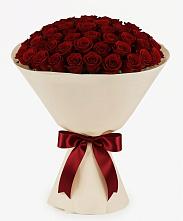 Букет 101 Бордовая роза Блэк Бакарра в Северской