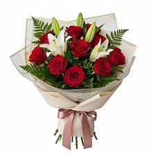 Букет цветов из:  Лилии и Розы в Северской
