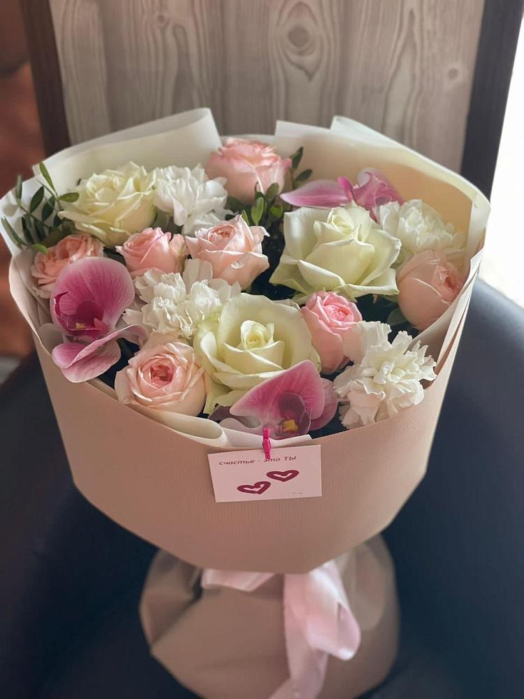 Букет цветов из: Орхидеи, Розы и Гвоздики в Северской