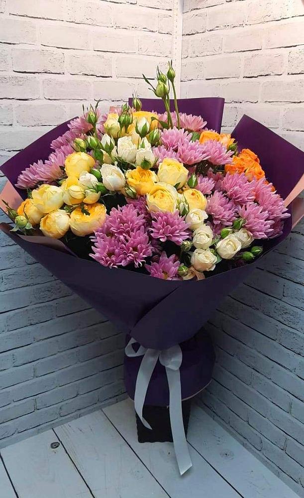 Букет цветов из: Хризантемы и Розы в Северской