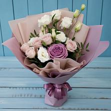 Букет цветов из:  Розы и Лизиантусы в Северской