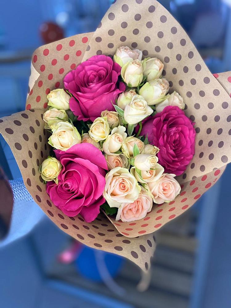 Букет цветов из: Розы в Северской