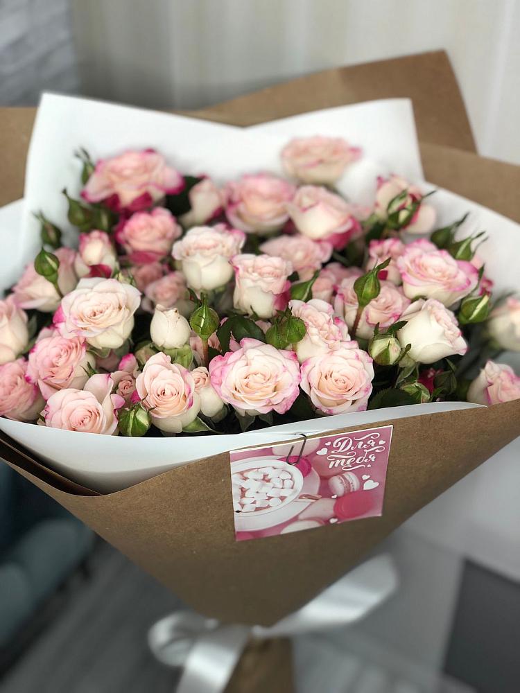 Букет цветов из: Розы в Северской