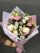 Букет цветов из:  Альстромерии, Розы и Лизиантусы #REPLACE_PRED# Северской