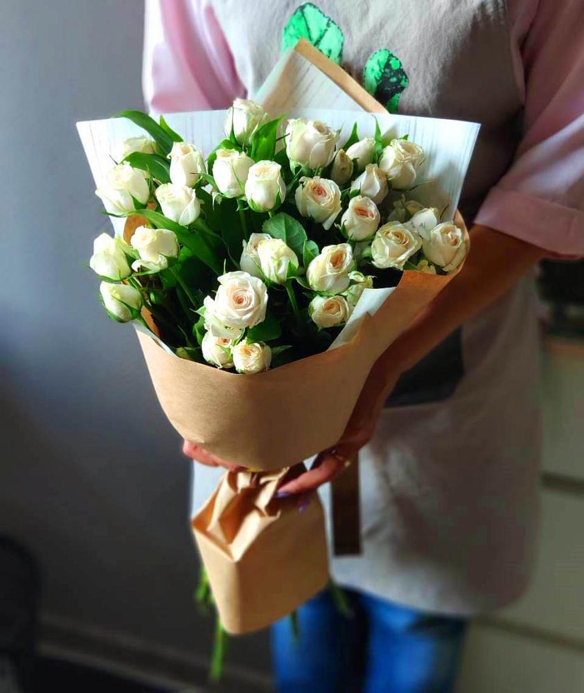Букет цветов из: Розы в Северской
